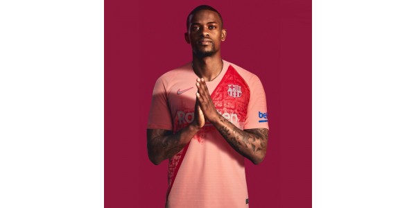 Barcelona 2018-19 segundo fora de camisa